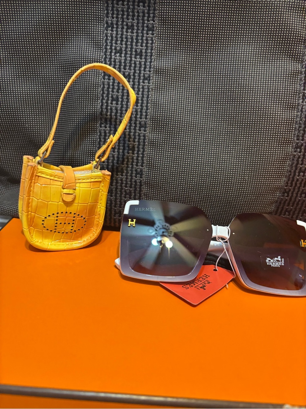 Hermès Herline MM Canvas Tote Bundle - Picture 9 of 11